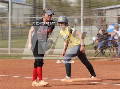 Thumbnail 2 in Sunrise Mountain vs Boulder Creek photogallery.