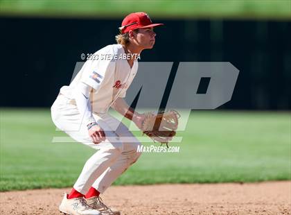 Thumbnail 3 in Regis Jesuit vs. Valor Christian (CHSAA 5A State - 2nd Round) photogallery.