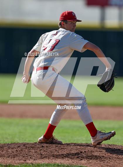 Thumbnail 2 in Regis Jesuit vs. Valor Christian (CHSAA 5A State - 2nd Round) photogallery.