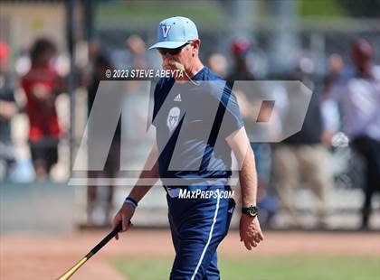 Thumbnail 3 in Regis Jesuit vs. Valor Christian (CHSAA 5A State - 2nd Round) photogallery.