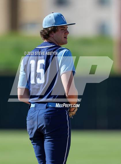 Thumbnail 3 in Regis Jesuit vs. Valor Christian (CHSAA 5A State - 2nd Round) photogallery.