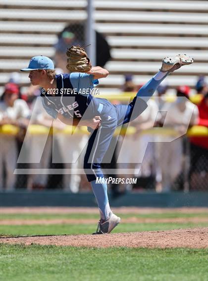 Thumbnail 2 in Regis Jesuit vs. Valor Christian (CHSAA 5A State - 2nd Round) photogallery.