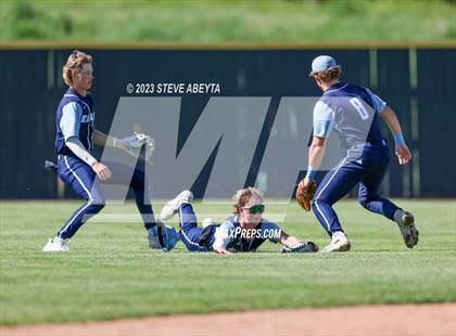 Thumbnail 1 in Regis Jesuit vs. Valor Christian (CHSAA 5A State - 2nd Round) photogallery.