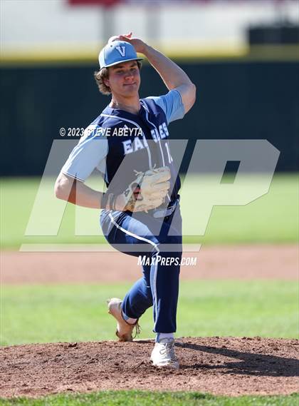 Thumbnail 3 in Regis Jesuit vs. Valor Christian (CHSAA 5A State - 2nd Round) photogallery.