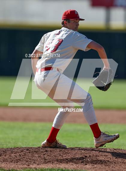 Thumbnail 1 in Regis Jesuit vs. Valor Christian (CHSAA 5A State - 2nd Round) photogallery.