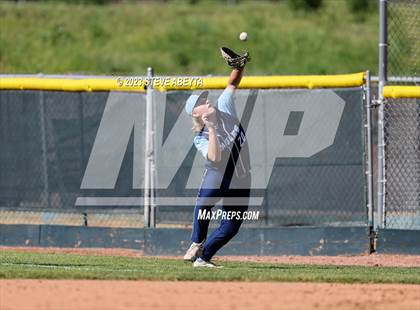 Thumbnail 2 in Regis Jesuit vs. Valor Christian (CHSAA 5A State - 2nd Round) photogallery.