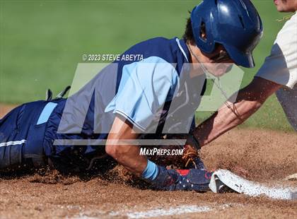 Thumbnail 2 in Regis Jesuit vs. Valor Christian (CHSAA 5A State - 2nd Round) photogallery.