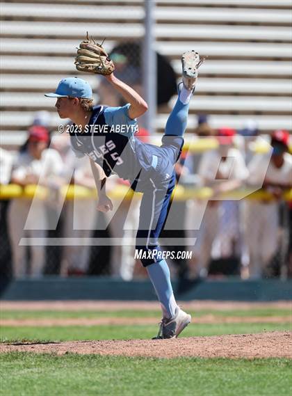 Thumbnail 1 in Regis Jesuit vs. Valor Christian (CHSAA 5A State - 2nd Round) photogallery.
