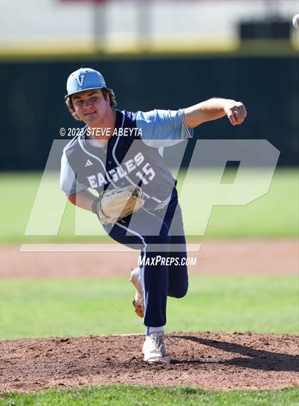 Thumbnail 3 in Regis Jesuit vs. Valor Christian (CHSAA 5A State - 2nd Round) photogallery.