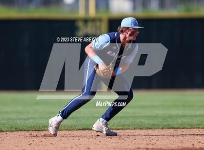 Thumbnail 3 in Regis Jesuit vs. Valor Christian (CHSAA 5A State - 2nd Round) photogallery.