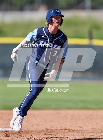 Thumbnail 2 in Regis Jesuit vs. Valor Christian (CHSAA 5A State - 2nd Round) photogallery.