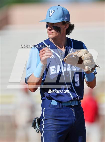 Thumbnail 1 in Regis Jesuit vs. Valor Christian (CHSAA 5A State - 2nd Round) photogallery.