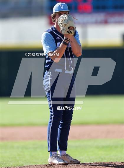 Thumbnail 1 in Regis Jesuit vs. Valor Christian (CHSAA 5A State - 2nd Round) photogallery.