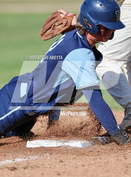 Thumbnail 3 in Regis Jesuit vs. Valor Christian (CHSAA 5A State - 2nd Round) photogallery.