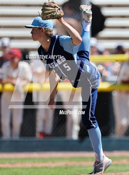 Thumbnail 3 in Regis Jesuit vs. Valor Christian (CHSAA 5A State - 2nd Round) photogallery.