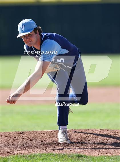 Thumbnail 1 in Regis Jesuit vs. Valor Christian (CHSAA 5A State - 2nd Round) photogallery.