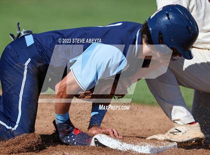 Thumbnail 3 in Regis Jesuit vs. Valor Christian (CHSAA 5A State - 2nd Round) photogallery.