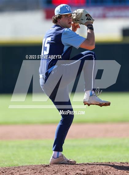 Thumbnail 3 in Regis Jesuit vs. Valor Christian (CHSAA 5A State - 2nd Round) photogallery.