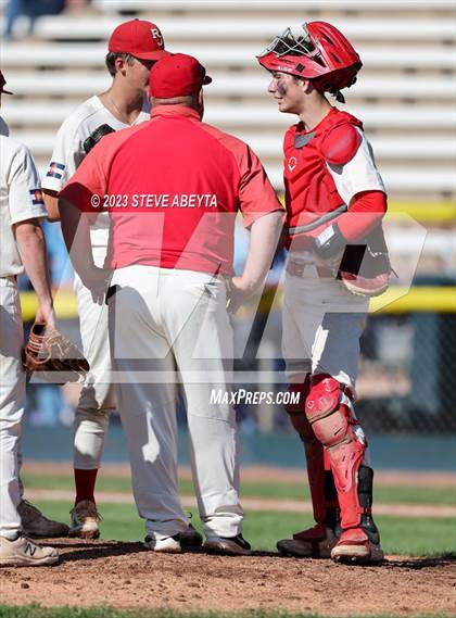Thumbnail 2 in Regis Jesuit vs. Valor Christian (CHSAA 5A State - 2nd Round) photogallery.