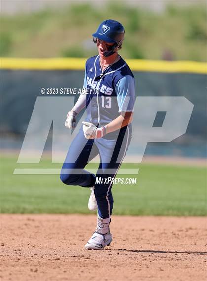 Thumbnail 2 in Regis Jesuit vs. Valor Christian (CHSAA 5A State - 2nd Round) photogallery.