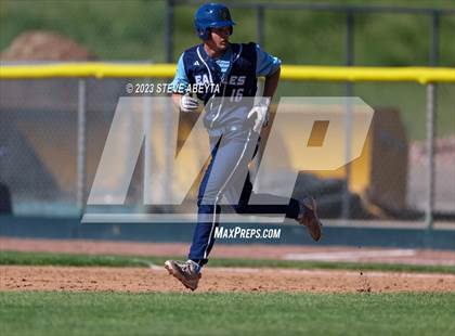 Thumbnail 3 in Regis Jesuit vs. Valor Christian (CHSAA 5A State - 2nd Round) photogallery.