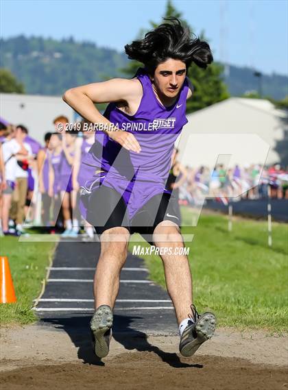 Thumbnail 2 in JV: Jesuit @ Sunset (Long Jump) photogallery.