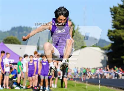 Thumbnail 1 in JV: Jesuit @ Sunset (Long Jump) photogallery.