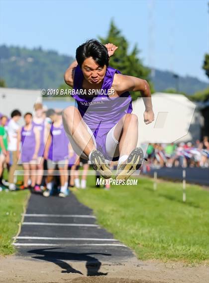 Thumbnail 2 in JV: Jesuit @ Sunset (Long Jump) photogallery.