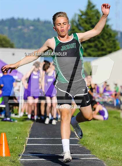 Thumbnail 1 in JV: Jesuit @ Sunset (Long Jump) photogallery.