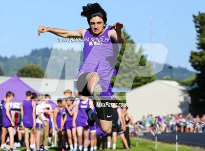 Thumbnail 1 in JV: Jesuit @ Sunset (Long Jump) photogallery.