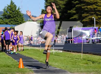 Thumbnail 2 in JV: Jesuit @ Sunset (Long Jump) photogallery.