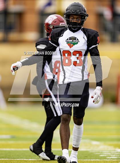 Thumbnail 1 in Shrine Bowl of the Carolinas photogallery.