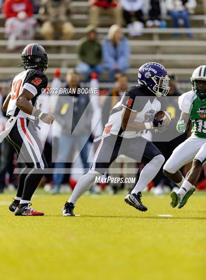 Thumbnail 3 in Shrine Bowl of the Carolinas photogallery.