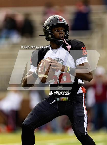 Thumbnail 1 in Shrine Bowl of the Carolinas photogallery.