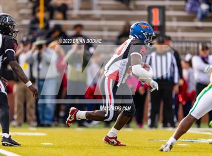 Thumbnail 1 in Shrine Bowl of the Carolinas photogallery.