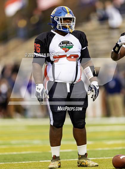 Thumbnail 2 in Shrine Bowl of the Carolinas photogallery.