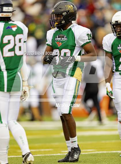 Thumbnail 3 in Shrine Bowl of the Carolinas photogallery.