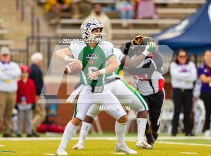 Thumbnail 2 in Shrine Bowl of the Carolinas photogallery.