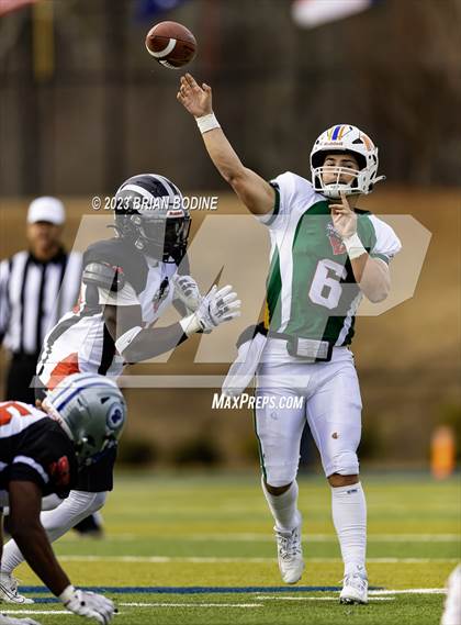 Thumbnail 1 in Shrine Bowl of the Carolinas photogallery.