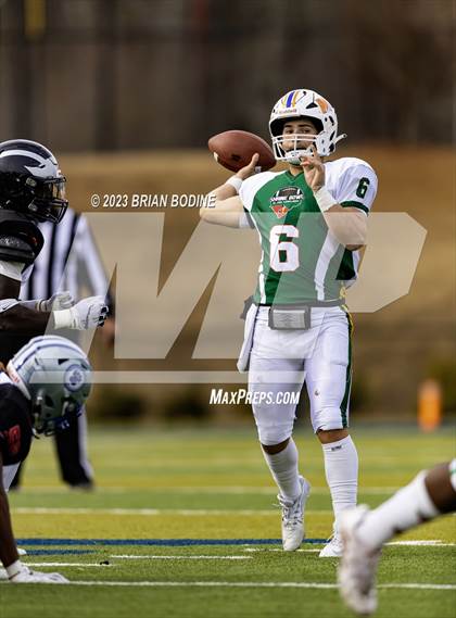 Thumbnail 3 in Shrine Bowl of the Carolinas photogallery.