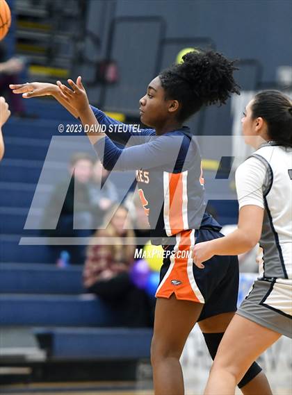 Thumbnail 1 in Cosumnes Oaks @ Vista del Lago (CIF SJS D2 Playoff) photogallery.