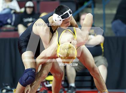Thumbnail 3 in CIF State Boys Wrestling Championships (Day 1 - Round 1) photogallery.