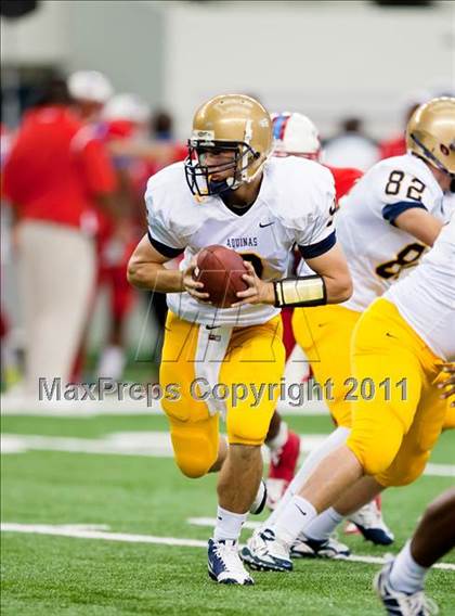 Thumbnail 3 in St. Thomas Aquinas vs. Skyline (Kirk Herbstreit National Kickoff Classic) photogallery.