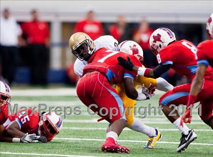 Thumbnail 2 in St. Thomas Aquinas vs. Skyline (Kirk Herbstreit National Kickoff Classic) photogallery.