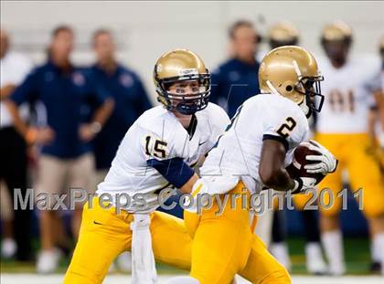 Thumbnail 2 in St. Thomas Aquinas vs. Skyline (Kirk Herbstreit National Kickoff Classic) photogallery.