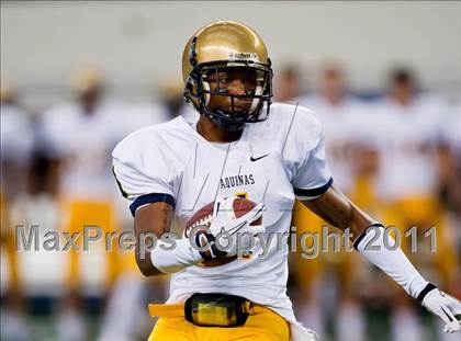 Thumbnail 1 in St. Thomas Aquinas vs. Skyline (Kirk Herbstreit National Kickoff Classic) photogallery.