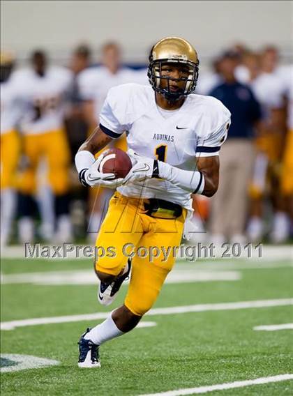 Thumbnail 3 in St. Thomas Aquinas vs. Skyline (Kirk Herbstreit National Kickoff Classic) photogallery.