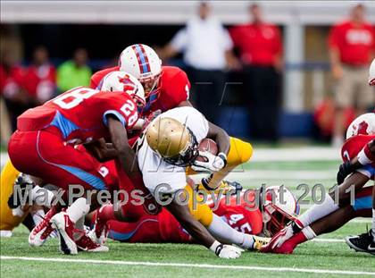 Thumbnail 2 in St. Thomas Aquinas vs. Skyline (Kirk Herbstreit National Kickoff Classic) photogallery.
