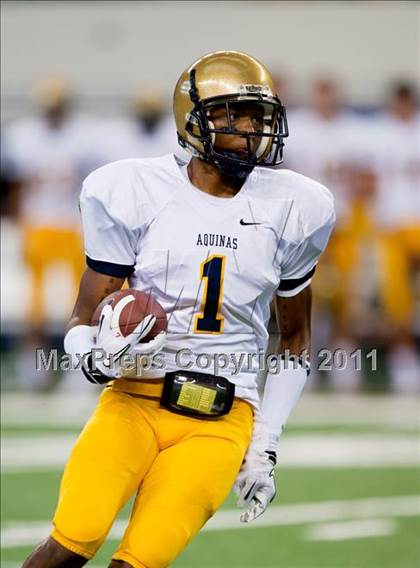 Thumbnail 3 in St. Thomas Aquinas vs. Skyline (Kirk Herbstreit National Kickoff Classic) photogallery.