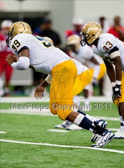 Thumbnail 3 in St. Thomas Aquinas vs. Skyline (Kirk Herbstreit National Kickoff Classic) photogallery.